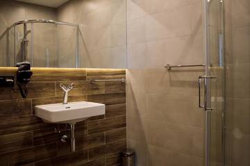 Фото номера Стандартный двухместный номер с 1 кроватью Курортные отели Resort Jura г. Крочице 4