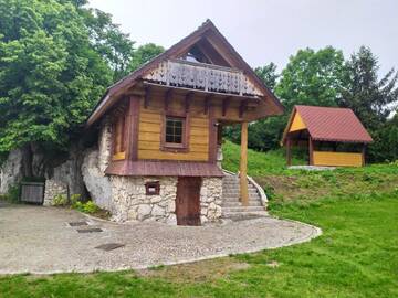 Фотографии Дома для отпуска Domek w skale г. Крочице (Польша) №1 Фото Дома для отпуска Domek w skale г. Крочице 1